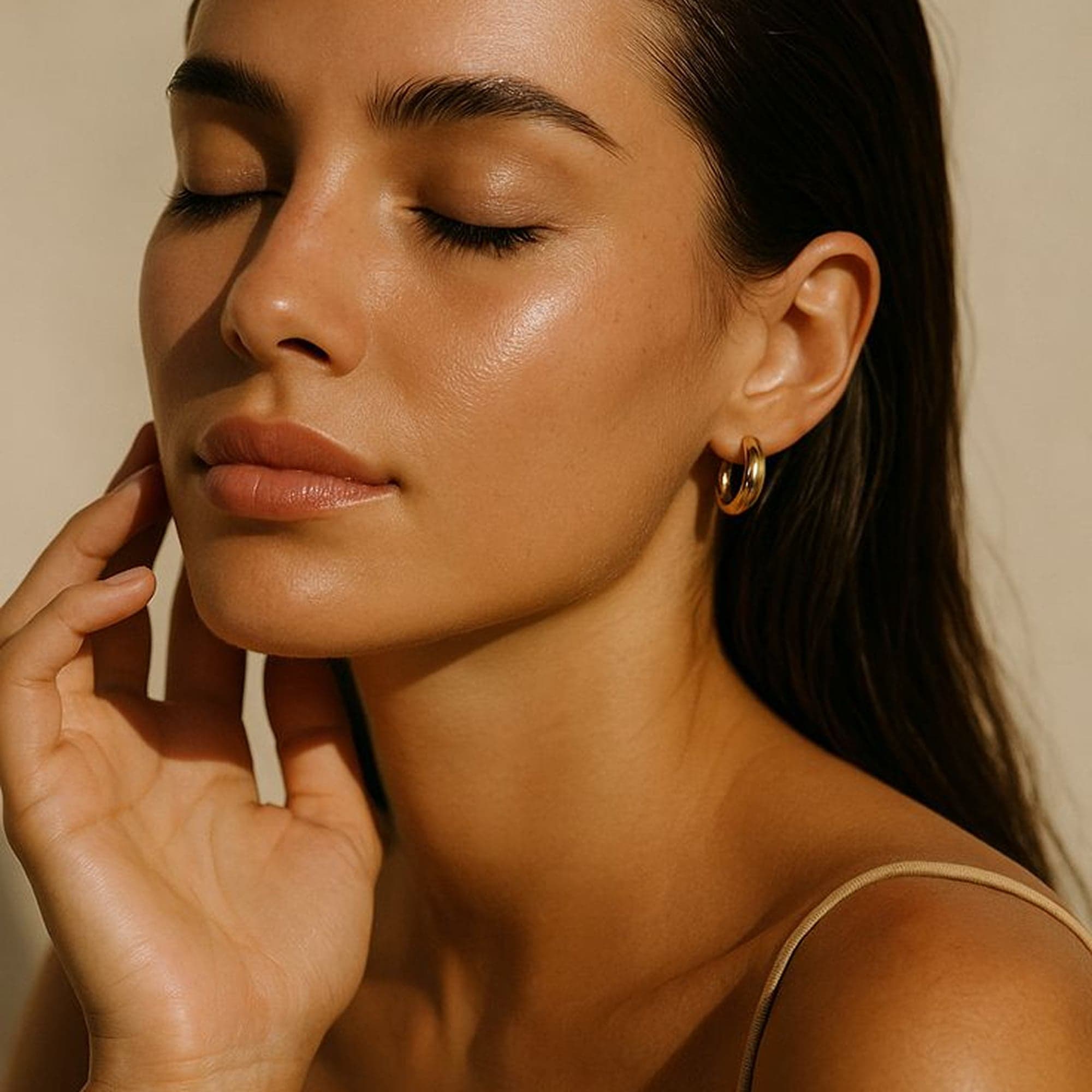 Aesthetic facial treatments coordinated through partner clinicians